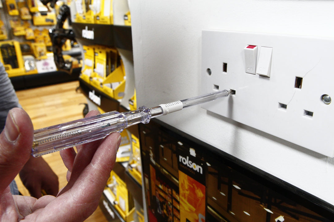 2 Piece Mains Tester by Rolson Tools