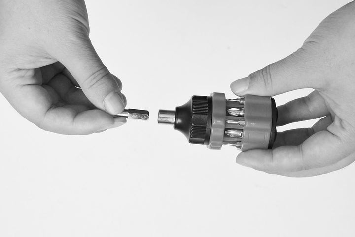 34 Piece Stubby Ratchet Screwdriver & Bit Set by Rolson Tools, image 5