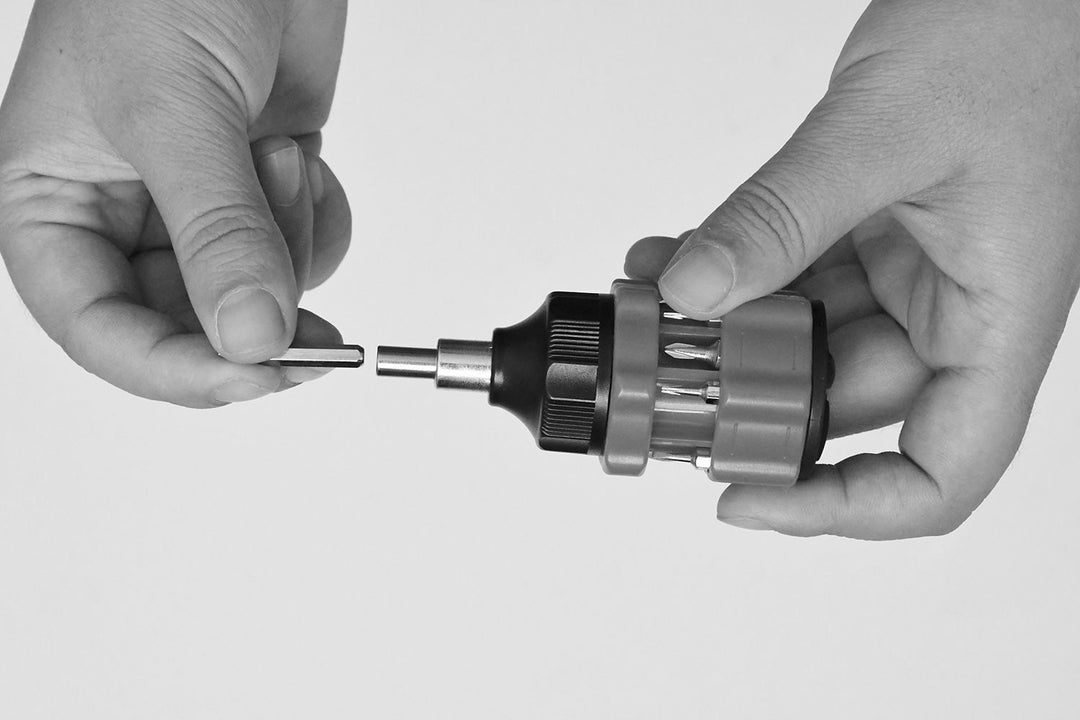 34 Piece Stubby Ratchet Screwdriver & Bit Set by Rolson Tools, image 7