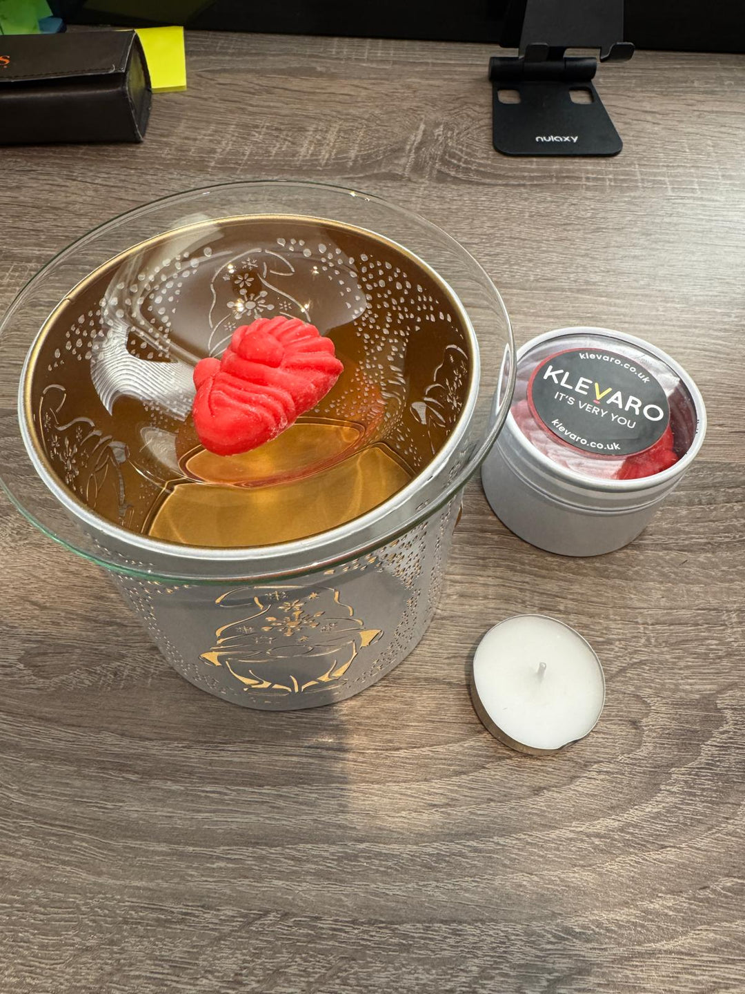 Gonk Wax Melter 10.5cm – Cosy Tealight Burner Bundle with Gonk Wax Melts & Candle