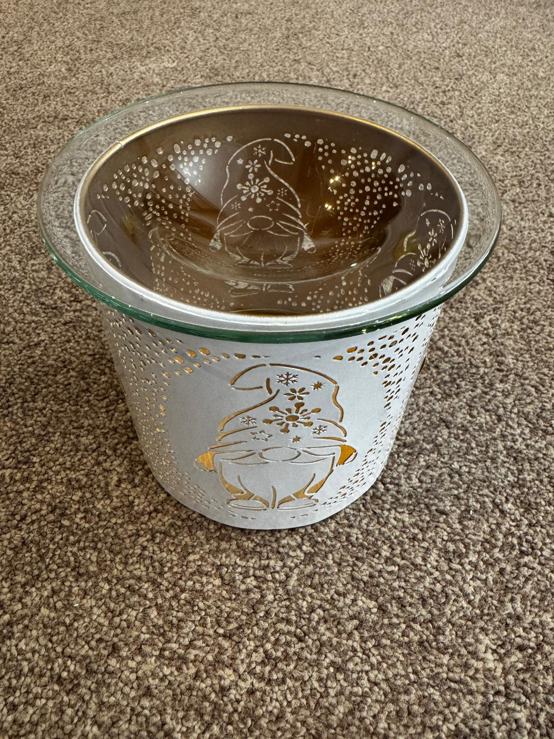 Gonk Wax Melter 10.5cm – Cosy Tealight Burner Bundle with Gonk Wax Melts & Candle